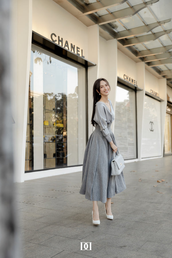 Joy Long Fitter Sleeves V-Neck Dress