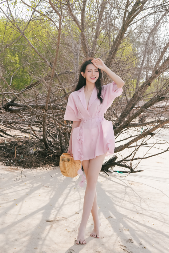 DARLING DIVA Đầm tay phồng cánh dơi ôm cổ vest & quần ngắn TANA SET & Dây belt hoa