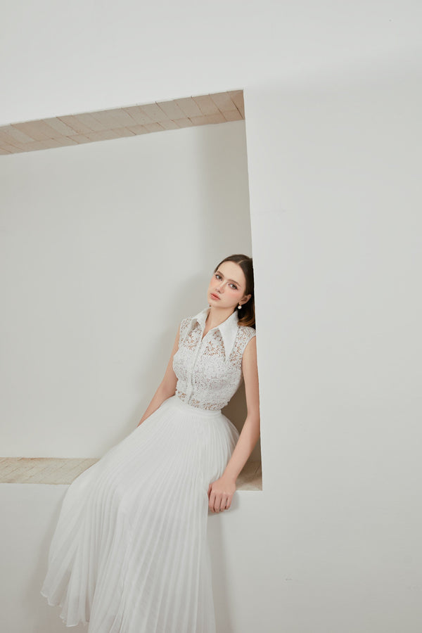 Lotis Set - Áo sơ mi ren cổ chữ V và chân váy midi dập ly