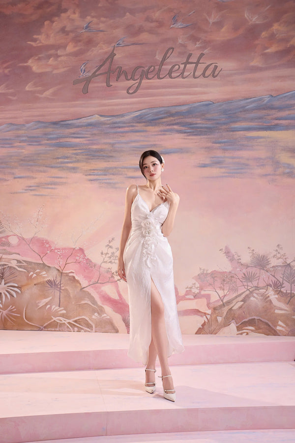 CHLOE DRESS - ĐẦM TƠ 2 DÂY CỔ V ĐÍNH HOA XẺ TÀ