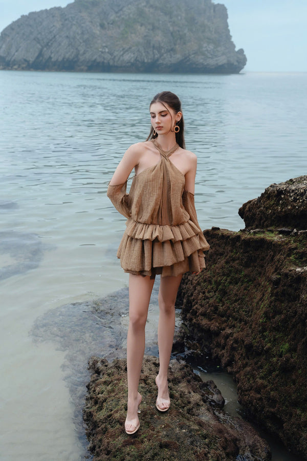 EIRA DRESS – ĐẦM MINI TRỄ VAI PHỐI TẦNG DÁNG BỒNG KIỂU TAY RỜI