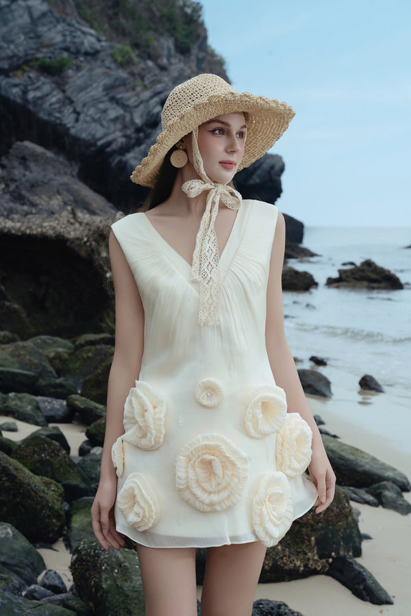 VIANNA DRESS – ĐẦM MINI CỔ V NHÚN TINH TẾ, ĐÍNH HOA 3D THỦ CÔNG