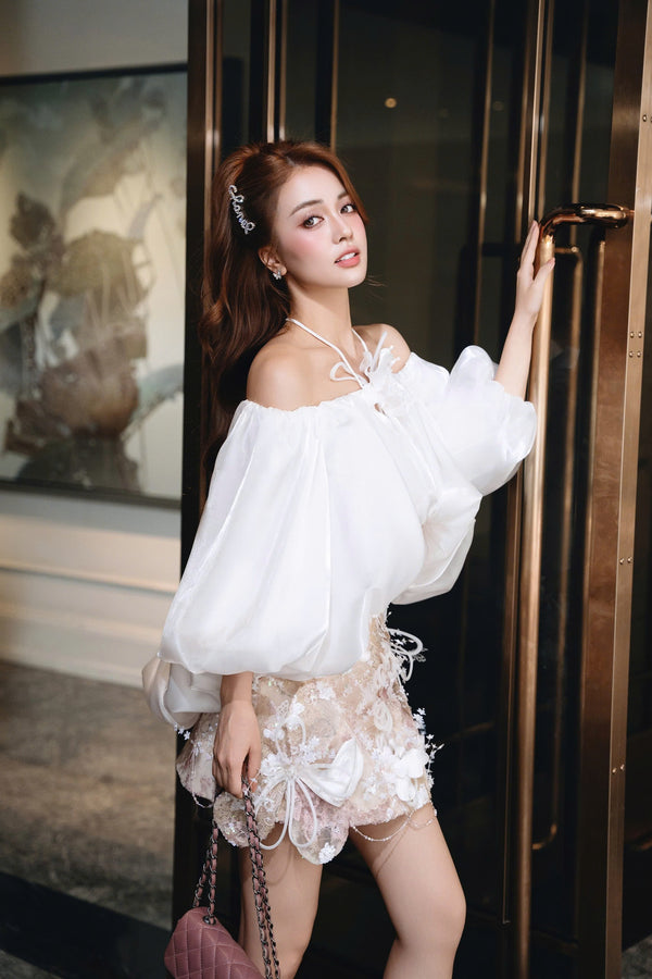 ROGER SET – ÁO KIỂU VÀ CHÂN VÁY ĐÍNH HOA NỮ TÍNH