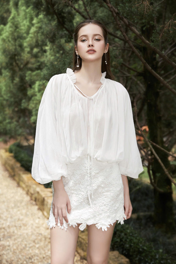 ATHENA SET - Đầm Trắng Ngắn Phối Áo Voan Bồng Bềnh