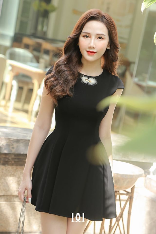 darlingdiva.vn Đầm Tay Ngắn Đen