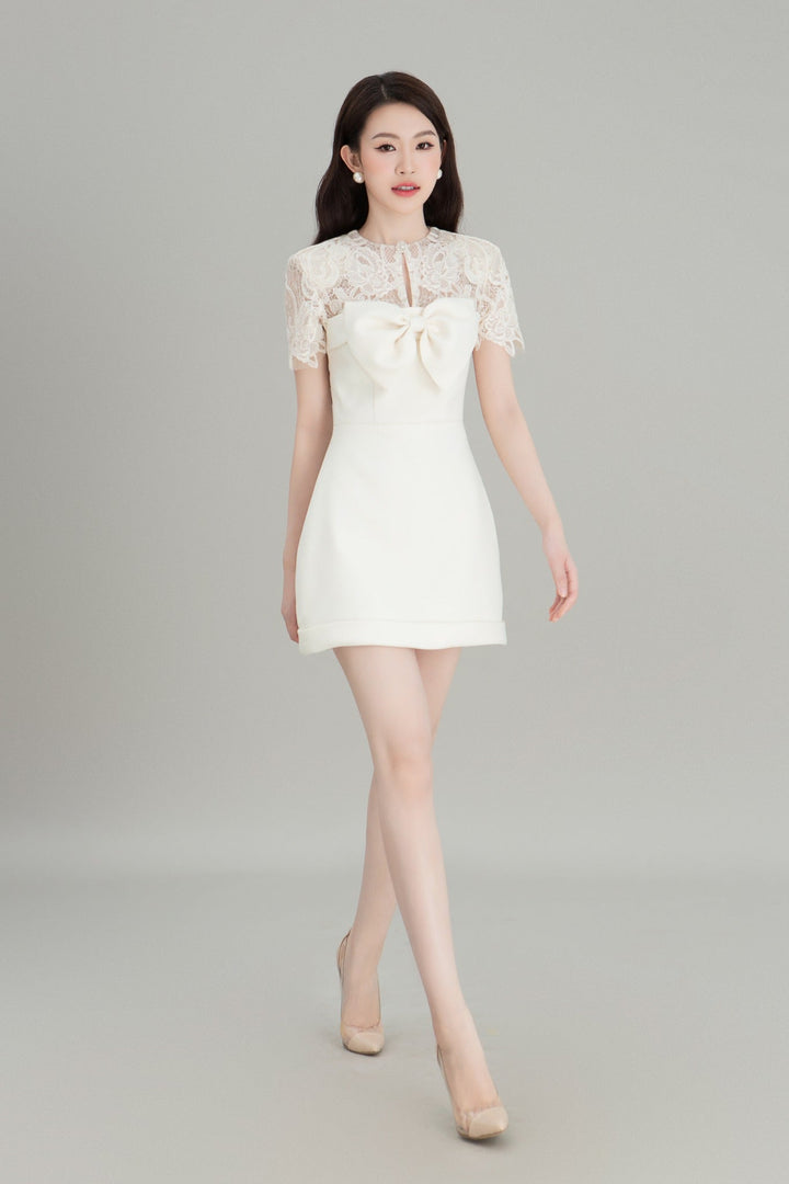 DARLING DIVA Đầm Trắng Tweed Kết Hợp Vải Ren Đứng Form Ashta Dress