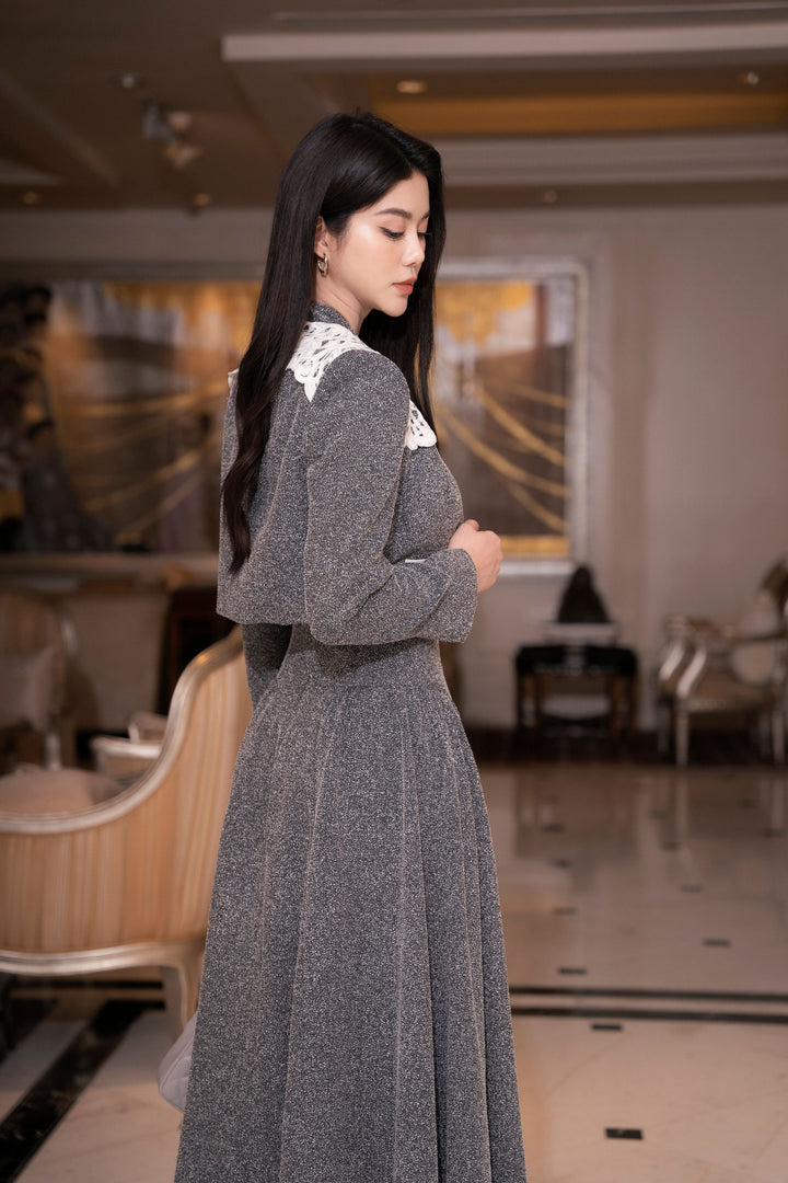 darlingdiva.vn Áo Khoác Dài Tay Dạng Ngắn Ren Ở Cổ &  Chân Váy Dài Xếp Li Jullis Set