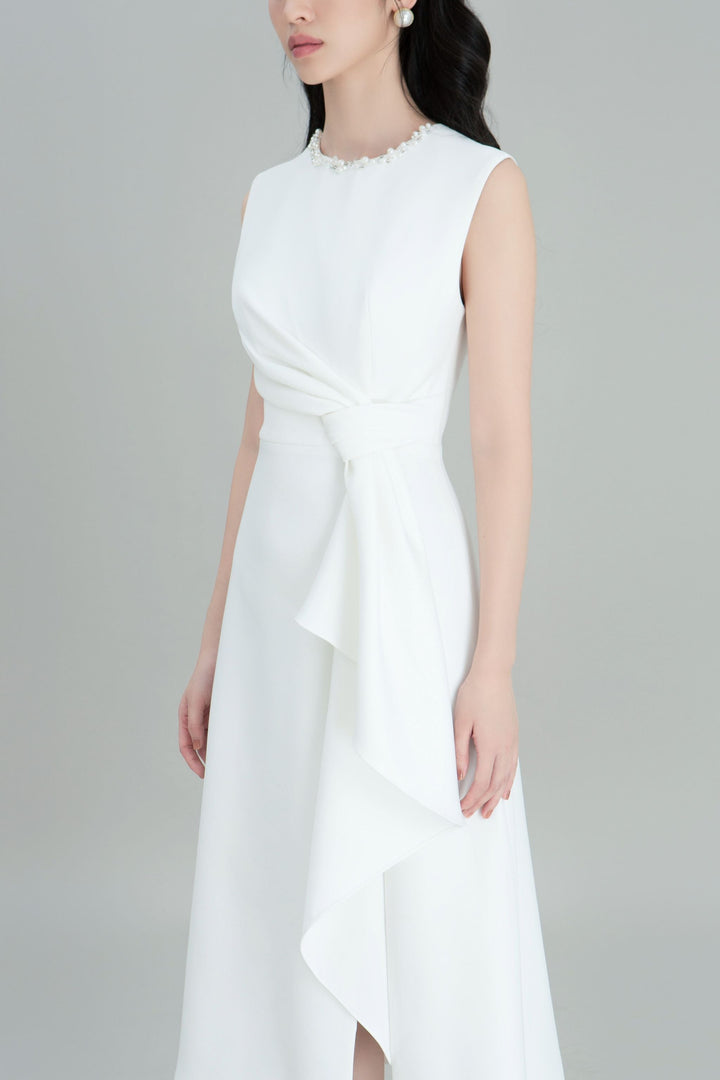DARLING DIVA Đầm Midi Đính Đá Cổ Đắp Tà Xoè Yami Dress
