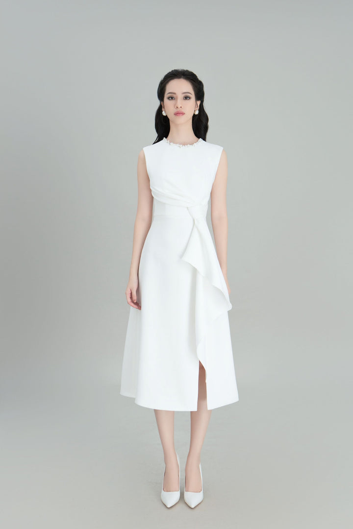 DARLING DIVA Đầm Midi Đính Đá Cổ Đắp Tà Xoè Yami Dress