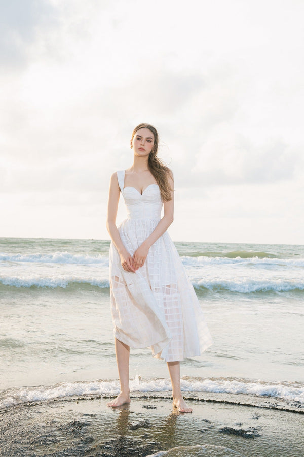DARLING DIVA Đầm midi xẻ ngực xòe Eirian Dress